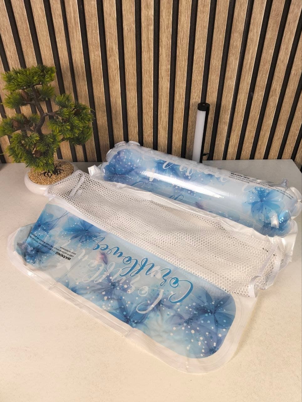 Hamac de Piscine Flottant Multifonction 4en1 Design Glitter, Confort Aquatique - أرجوحة المسبح العائمة والمريحة 4 في 1 بنسيج شبكي متين - Vacance & Loisir - صورة حقيقية 11