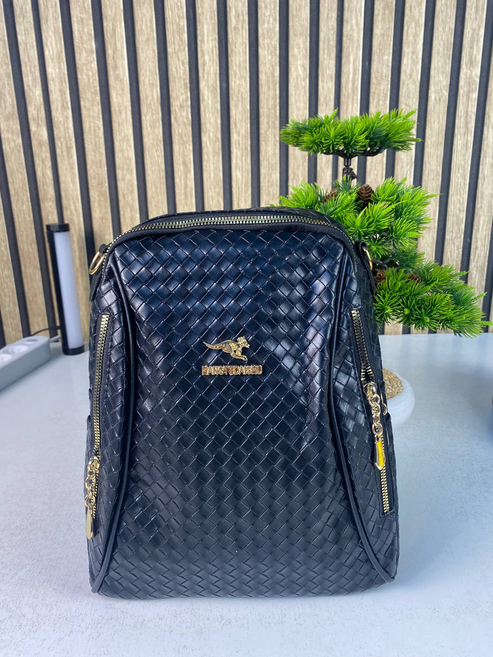 Sac à Dos Femme en Cuir Tressé Élégant avec Ceinture D'Épaule Convertible - حقيبة ظهر جلدية للنساء بتصميم فاخر - Sac à dos et Mode - صورة حقيقية 6