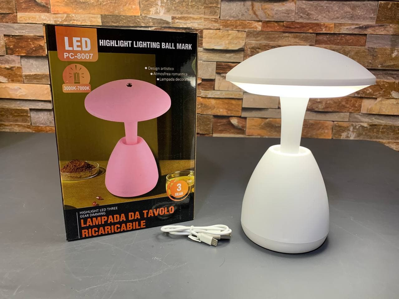 Veilleuse LED Tactile Sans Fil à Intensité Réglable avec Chargeur USB - Maison - صورة حقيقية 7