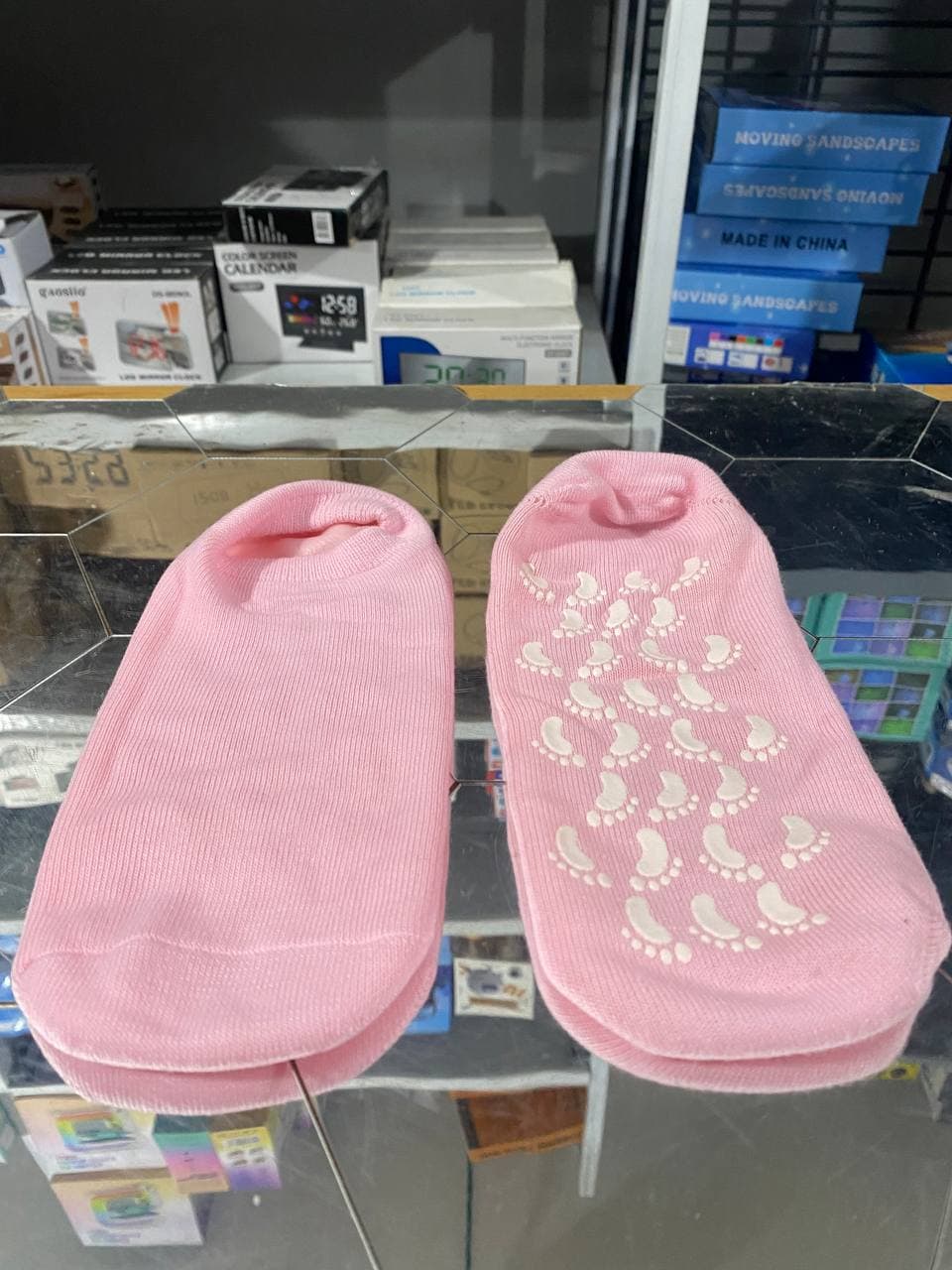 Chaussettes en Gel de Silicone réutilisables, masque pour les pieds, hydratant, blanchissant, exfoliant - جوارب من جل السيليكون لترطيب و تبييض و تقشيير القدم - Soins et Beauté - صورة حقيقية 5