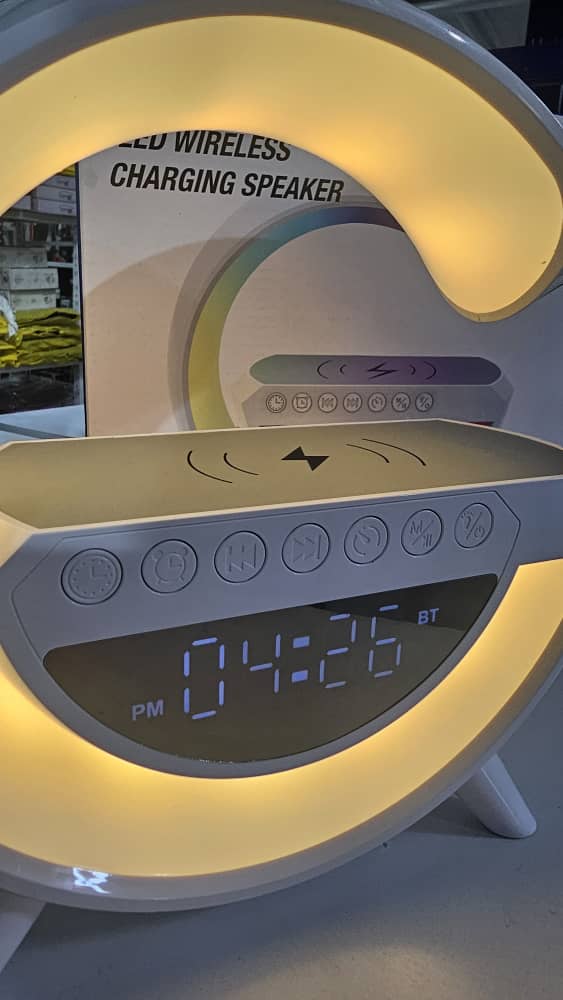 Réveil et Haut-parleur Bluetooth RGB intelligente type Big G Wireless Charger V3 - BT-3401 - Électronique - صورة حقيقية 7