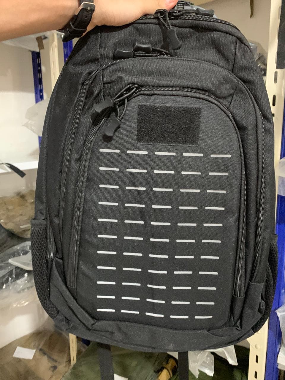 Sac à dos tactique USB pour camping, sac militaire 15,6 pouces - Camping et Randonnée - صورة حقيقية 9