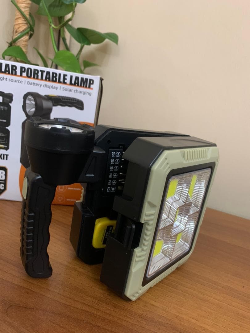 Lampe Solaire Portable Avec Kit de Tournevis et Outils - Outillage et Bricolage - صورة حقيقية 11