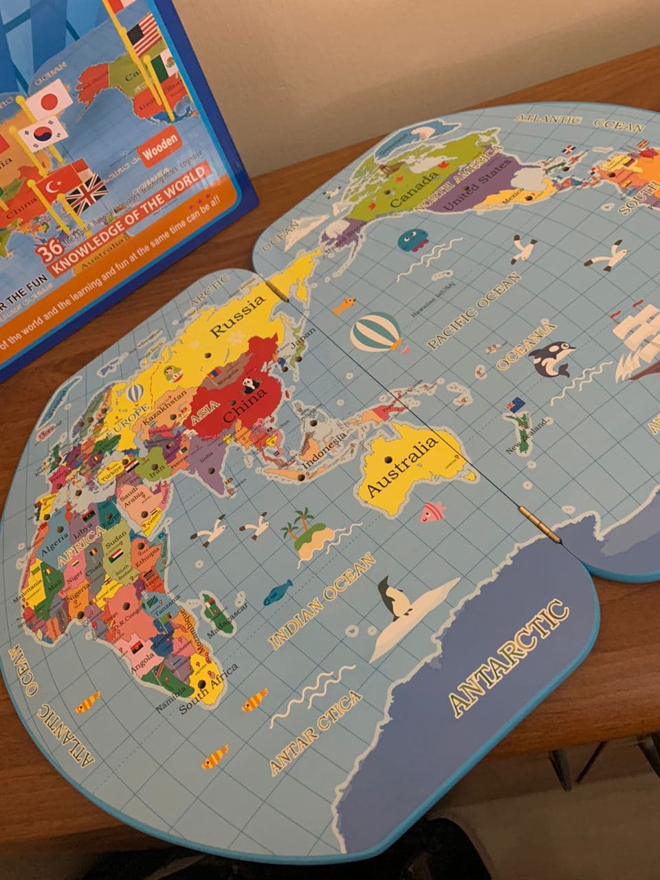 Puzzle Carte du Monde en Bois Pliable avec Drapeaux et Capitales – لعبة تعليمية للأطفال خريطة العالم مع الأعلام والعواصم - Jouet & Gaming - صورة حقيقية 12