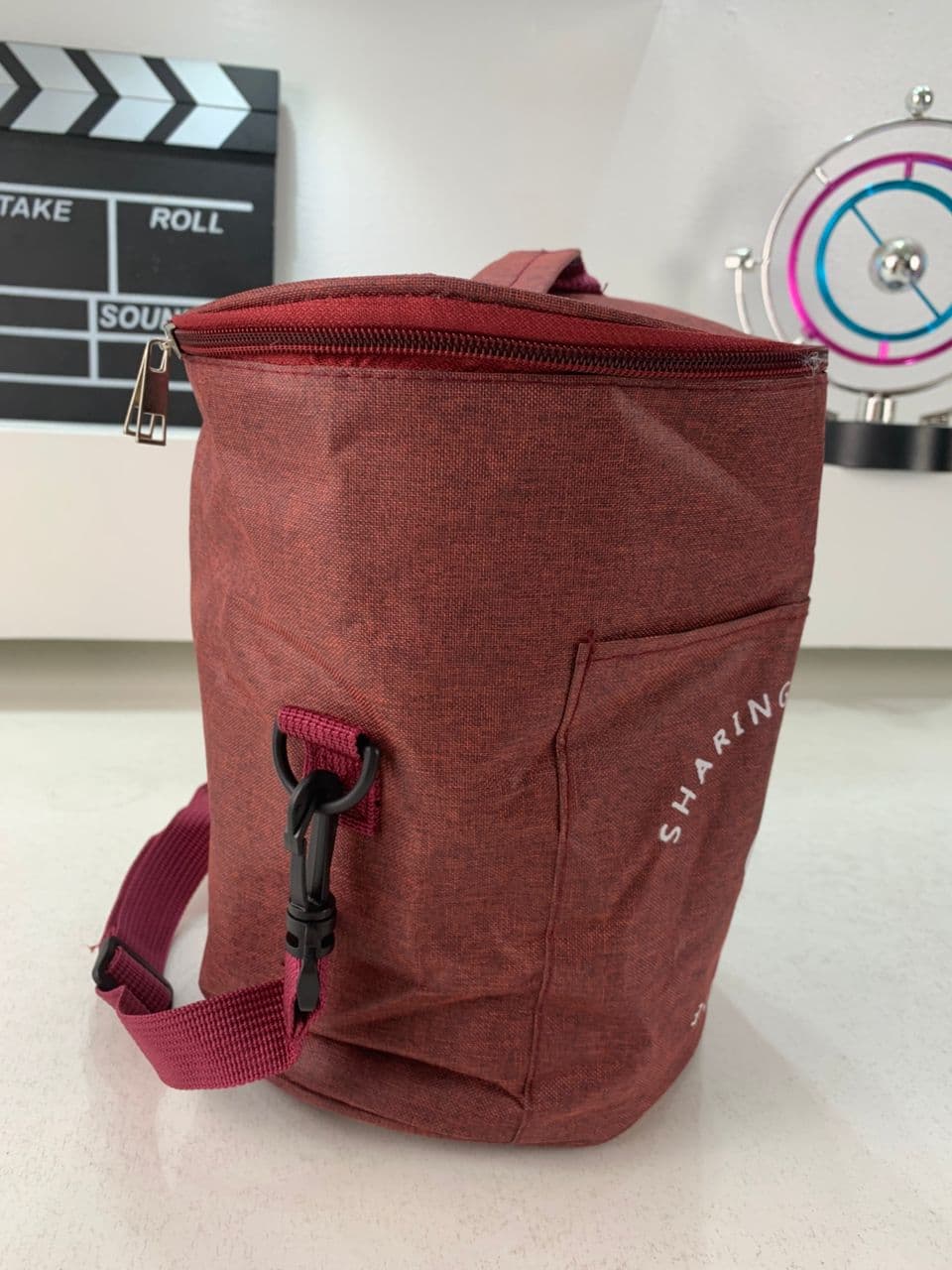 Sac à déjeuner isotherme portable avec bandoulière – حقيبة حفظ الطعام حافظة للحرارة - Maison - صورة حقيقية 10