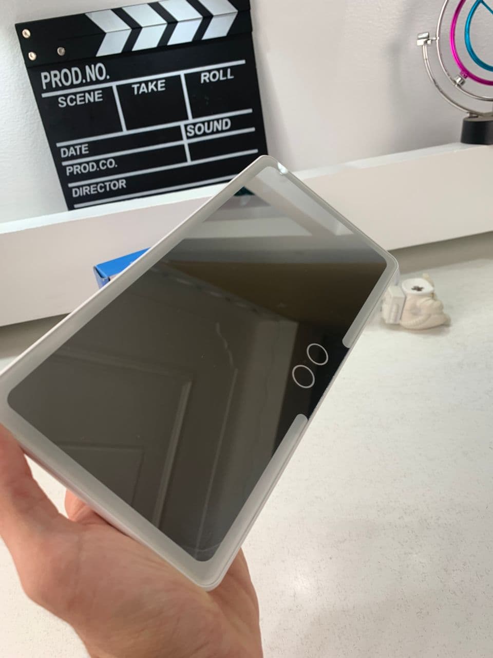 Miroir de courtoisie rechargeable double buttons avec 3 modes d’éclairage – مرآة مكياج مضيئة للسيارات - Soins et Beauté - صورة حقيقية 8