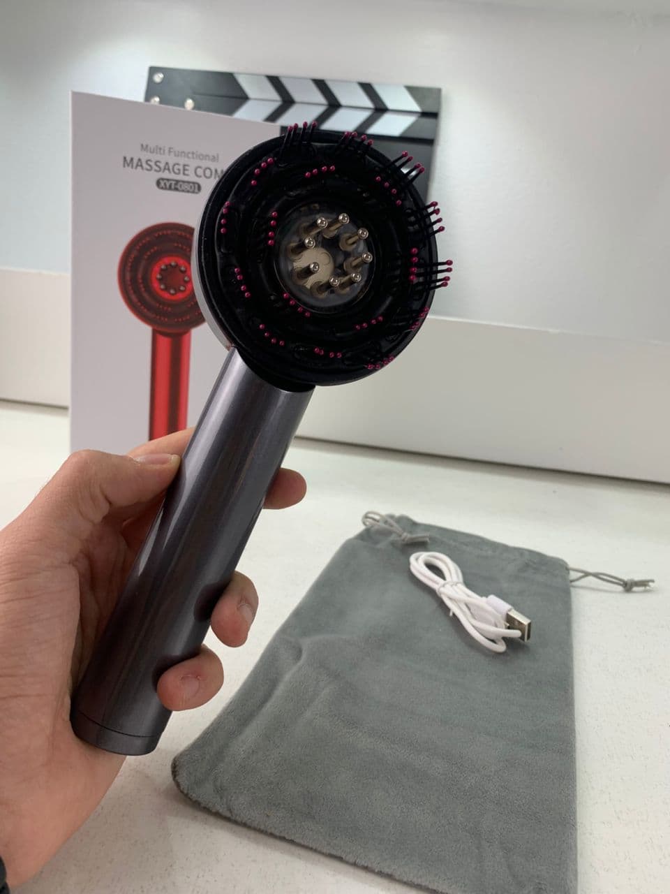 Brosse de massage électrique et applicateur d’huile pour cuir chevelu – فرشاة العناية بفروة الرأس - Soins et Beauté - صورة حقيقية 6