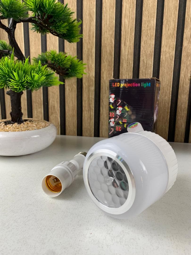Ampoule de projection LED avec des dessins animé pour chambre d’enfants – مصباح غرفة الأطفال - Divers - صورة حقيقية 4