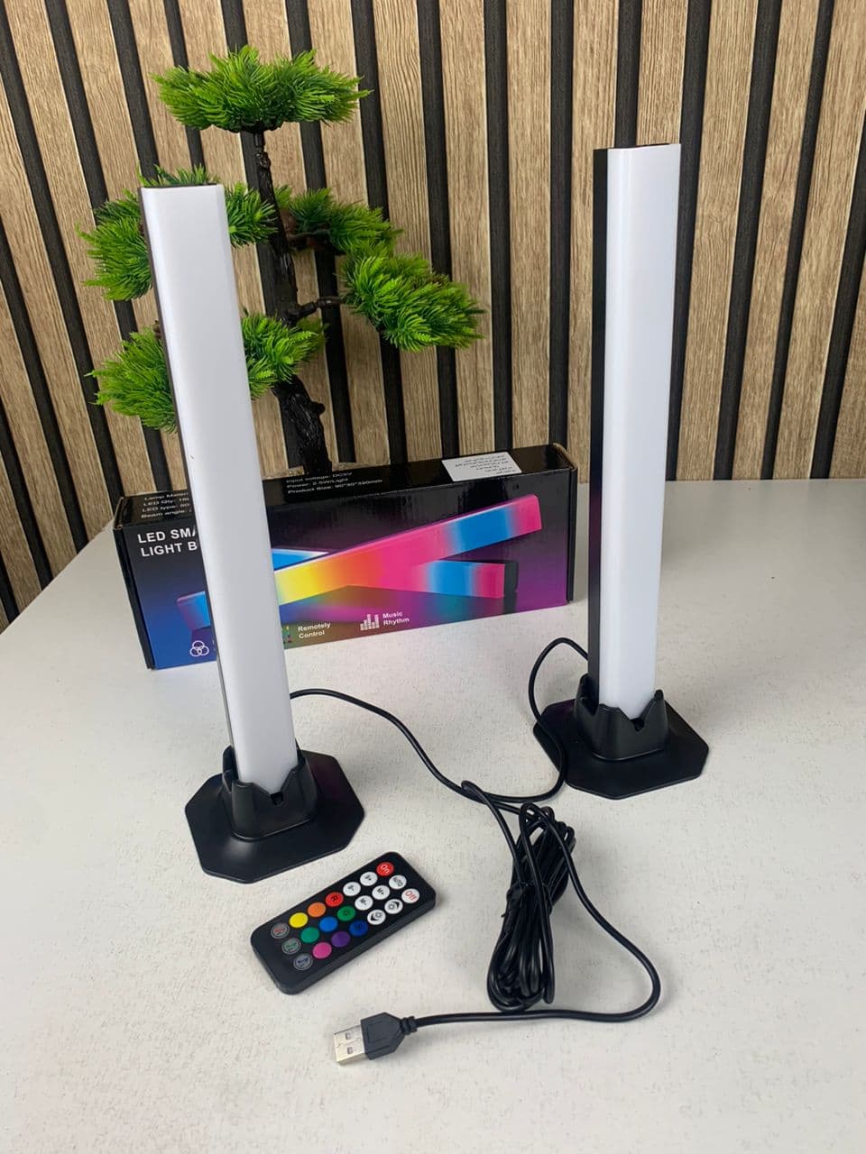 Desktop RGB Background Wall Atmosphere Lighting Bar 2pcs – اعمدة إضاءة لخلفية المكتب - Décoration - صورة حقيقية 2