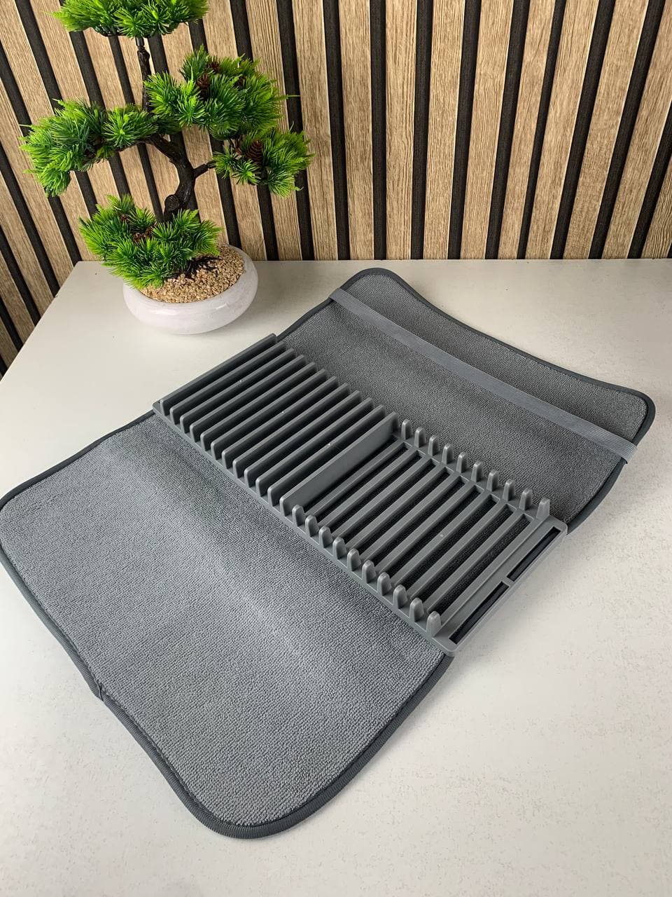 Serviette absorbant en fibres microscopiques avec une base amovible pour vaisselles – منشفة تنشيف و تجفيف الأواني - Cuisine - صورة حقيقية 8