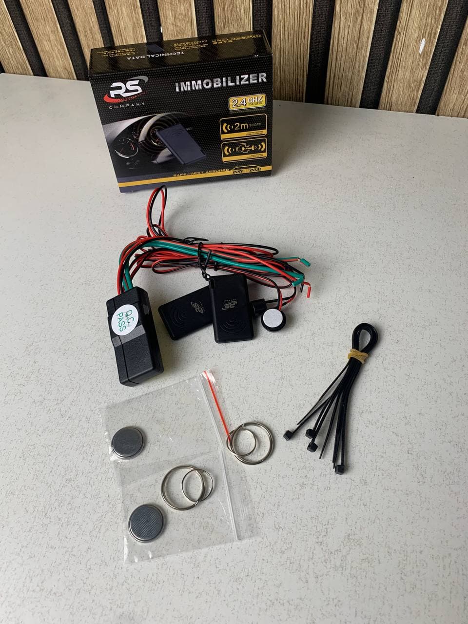 Système d'immobilisation de voiture avec verrouillage/déverrouillage automatique du moteur - نظام منع تشغيل السيارة - Accessoires Auto/Moto - صورة حقيقية 9