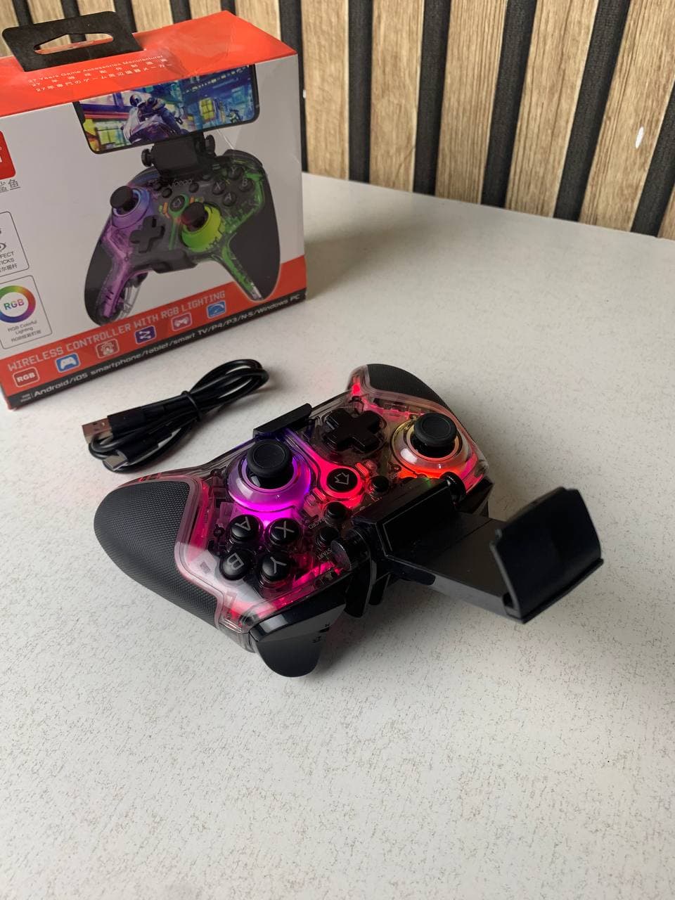 Manette de jeu sans fil IPEGA PG-9666TH avec poignets lumineux RGB - يد تحكم لاسلكية - Jouet & Gaming - صورة حقيقية 12