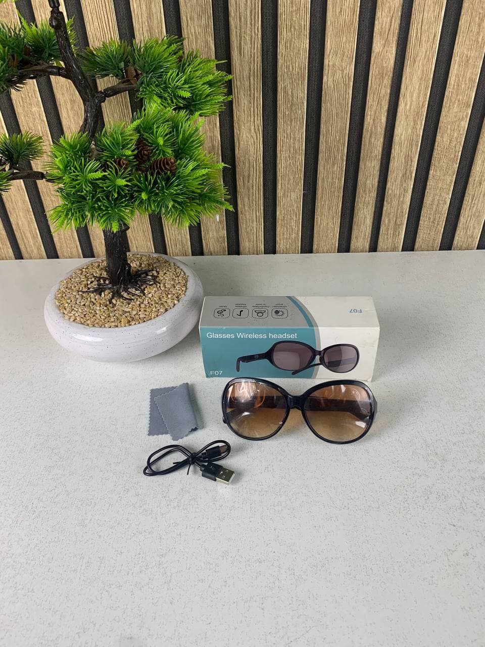Lunettes de soleil intelligentes ecouteurs sans fil Bluetooth, appels mains libres - نظارات شمسية ذكيةو سماعات رأس لاسلكية بتقنية البلوتوث - Accessoires - صورة حقيقية 14