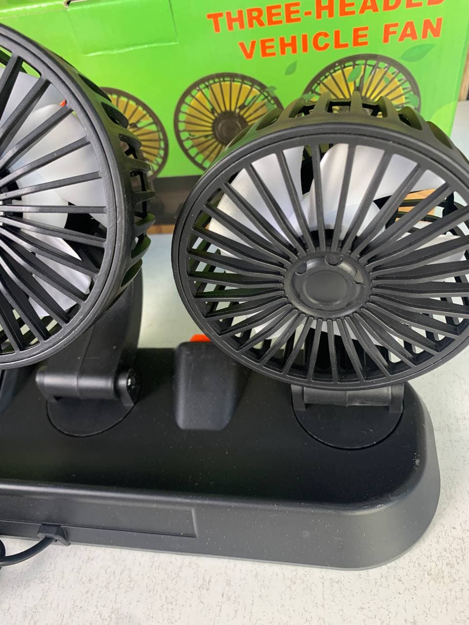 Ventilateur de Voiture USB Haute Vitesse 360° Réglable 3 Têtes 12/ 24 V - مروحة سيارة قابلة للتعديل بزاوية 360 درجة بثلاثة رؤوس - Accessoires Auto/Moto - صورة حقيقية 13