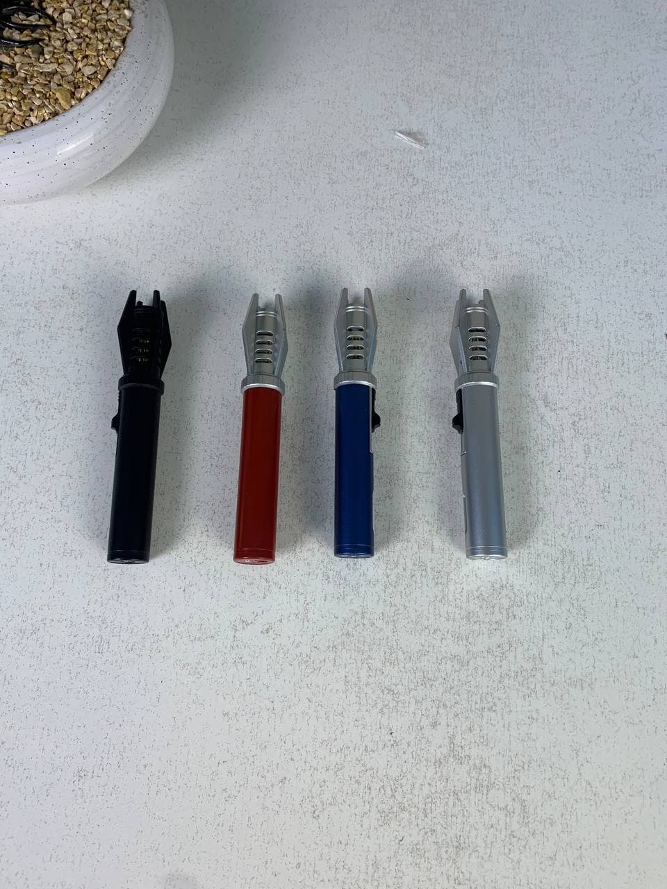 Mini Briquet Torche Professionnel à Jet Flamme - ولاعة مقاومة للرياح (1300 درجة) - Camping et Randonnée - صورة حقيقية 12