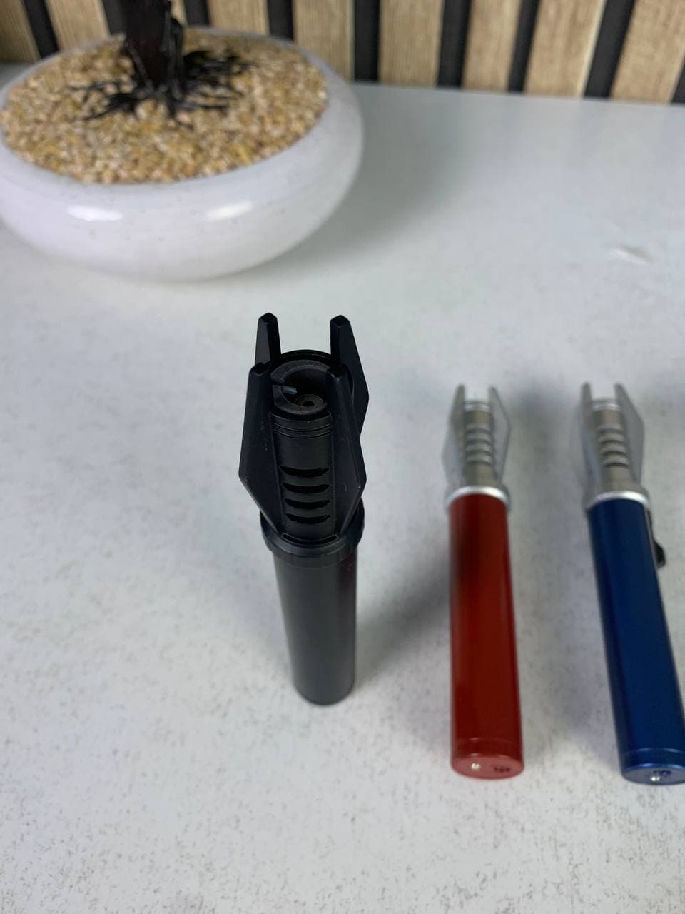 Mini Briquet Torche Professionnel à Jet Flamme - ولاعة مقاومة للرياح (1300 درجة) - Camping et Randonnée - صورة حقيقية 14