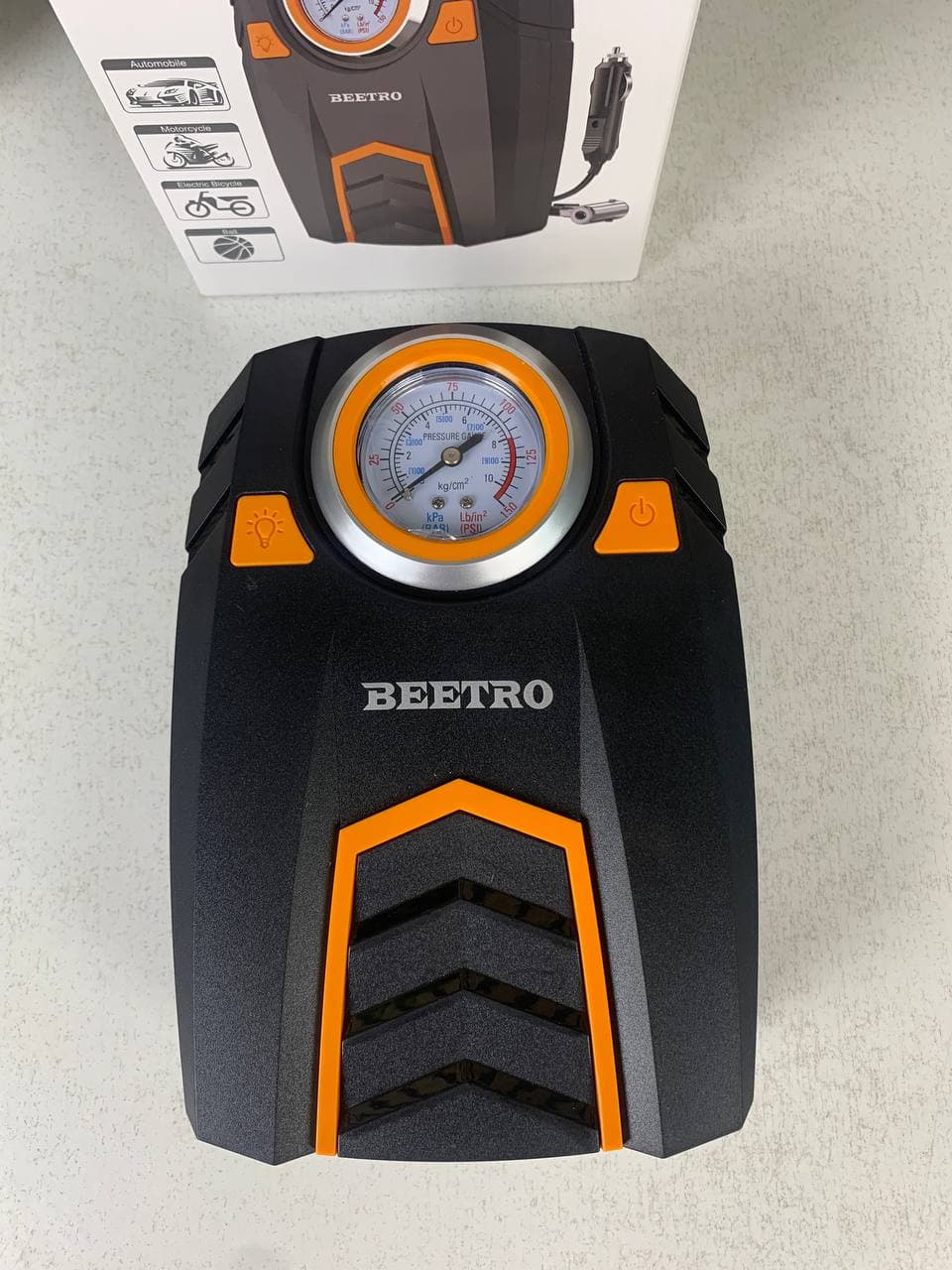 Compresseur de Voiture BEETRO BE0172 150 PSI - مضخة وضاغط الهواء للسيارات بقوة 100 واط - Accessoires Auto/Moto - صورة حقيقية 8