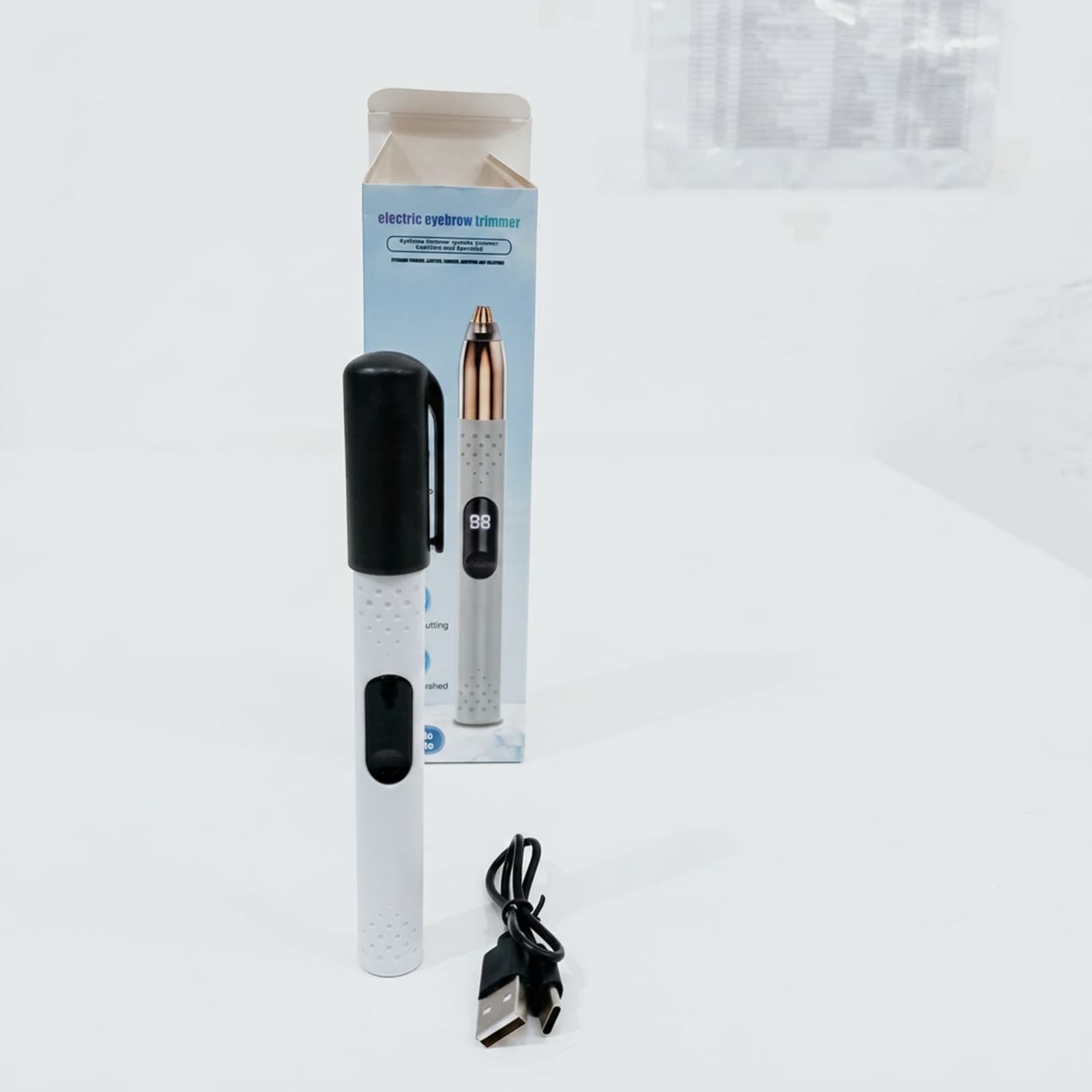 ماكينة تشذيب شعر نسائية تعمل بمنفذ USB - مكن حلاقة - صورة 3